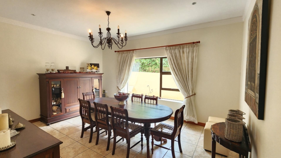 6 Bedroom Property for Sale in Hartenbos Heuwels Western Cape
